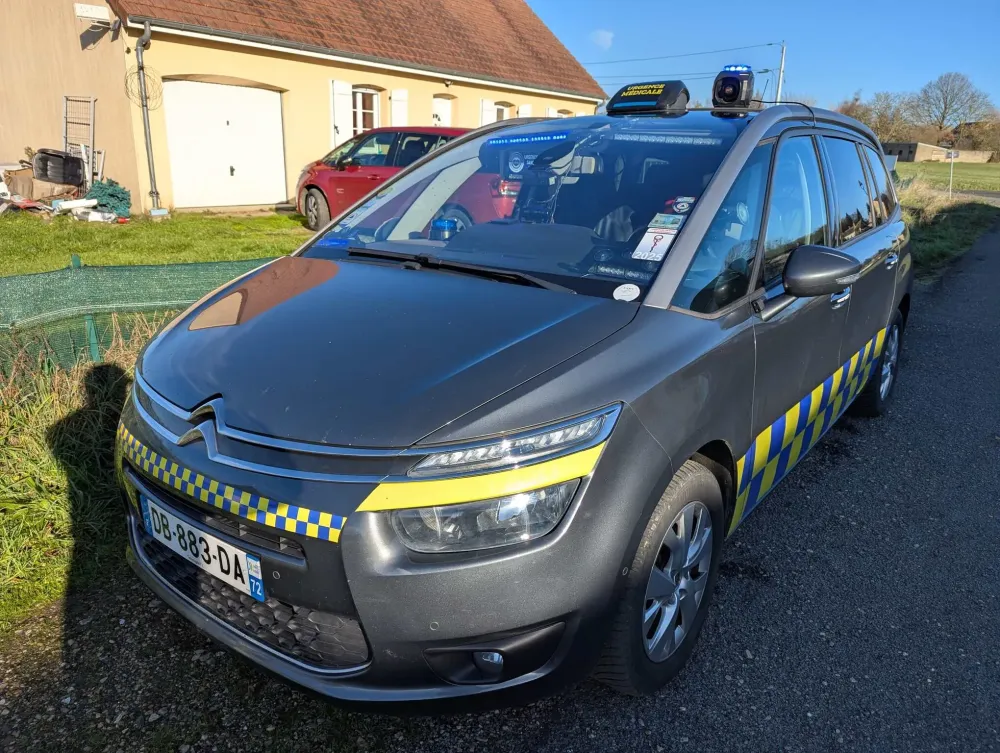 PXL_20251126_101823332-min